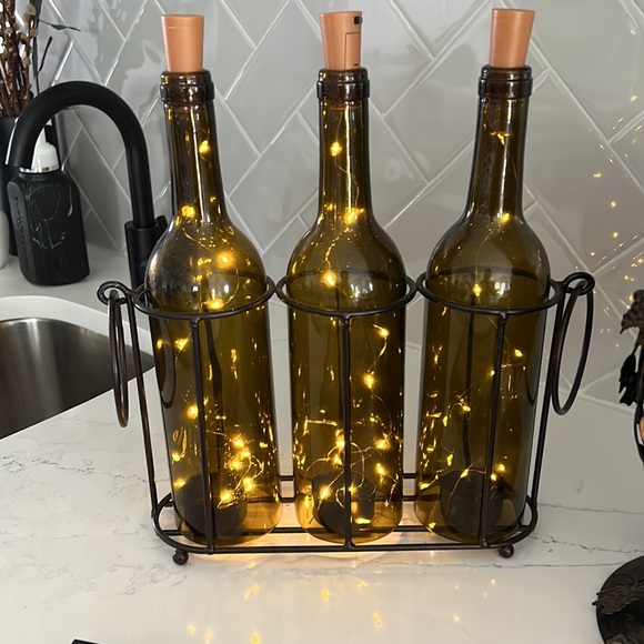 Wine decor bundle - Picture 2 of 10